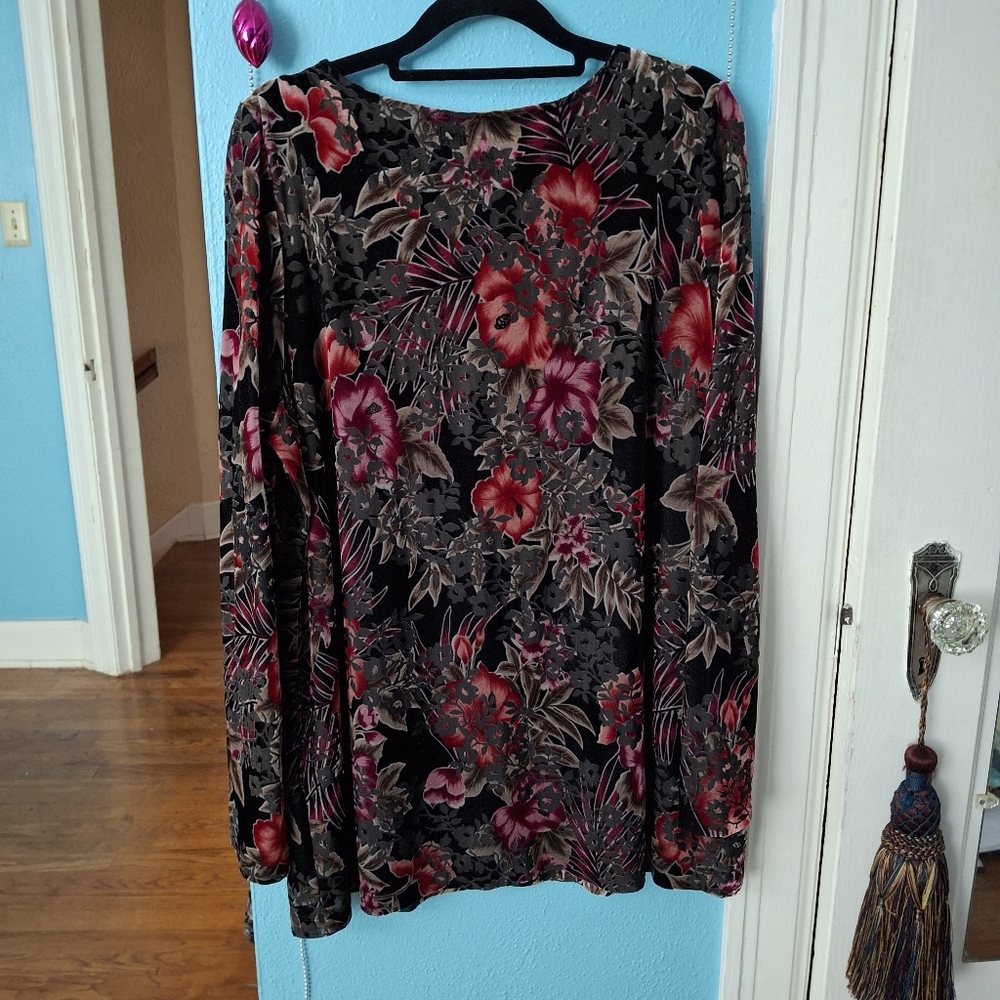 Susan Graver GORGEOUS Floral Tunic Top Long Sleeved Women's Large Body Lined Exc
